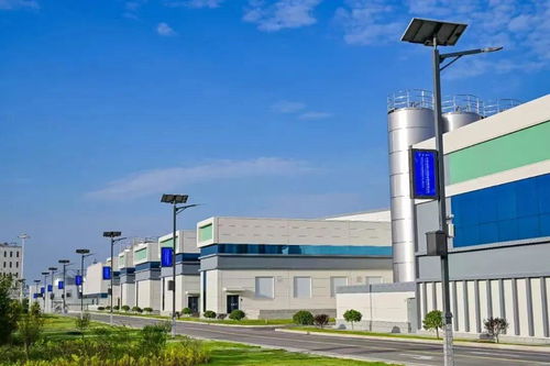 銀川高新區(qū)全數(shù)智化超級(jí)工廠獲評(píng)中國(guó)乳業(yè)首家“燈塔工廠”，引領(lǐng)行業(yè)智造新未來(lái)